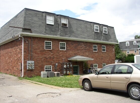 Foto del edificio - 7320 Six Mile Ln