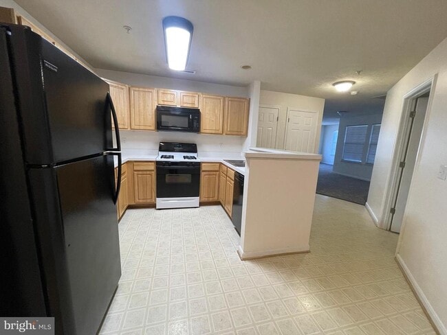 Building Photo - 45512 Westmeath Way