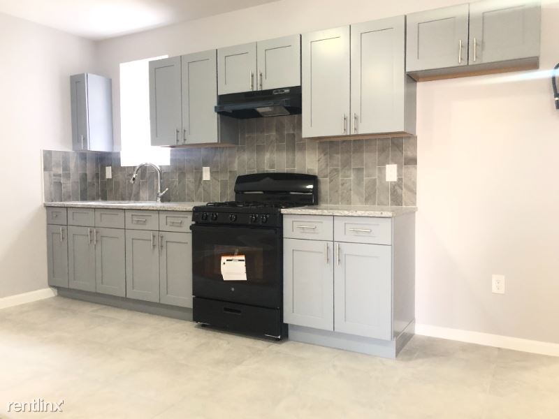 Foto principal - 579 Bramhall Ave