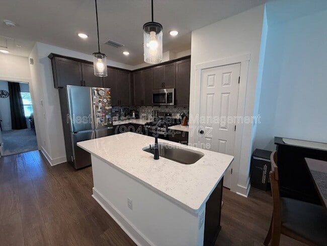 Building Photo - 11114 Quasar Ct