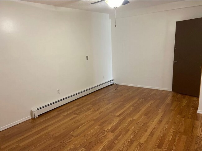 Building Photo - 113 N Mountain Blvd