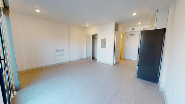 Foto del interior - 345 6th Street Apartments