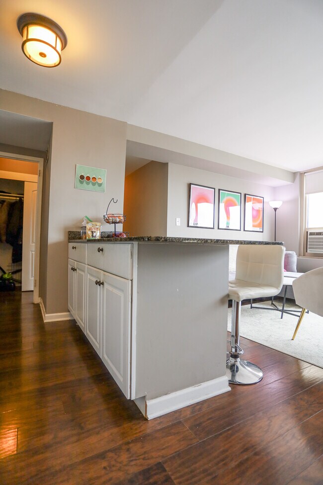 Foto del edificio - 3950 N Lake Shore Dr
