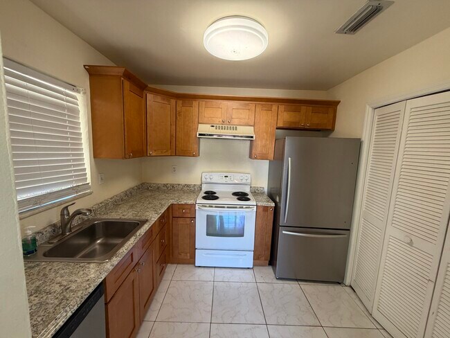 Building Photo - 82 Lariat Cir