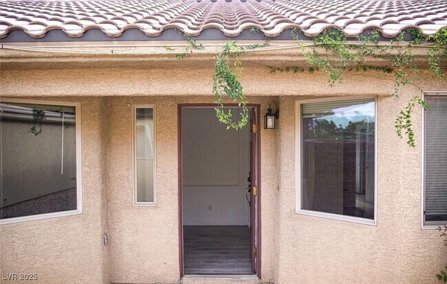 Foto del edificio - 3438 Blue Ash Ln