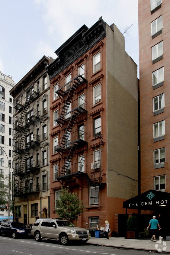 Primary Photo - 451 W 36th St