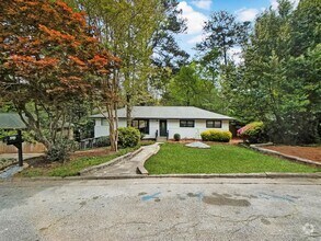 Building Photo - 377 Springdale Dr NE