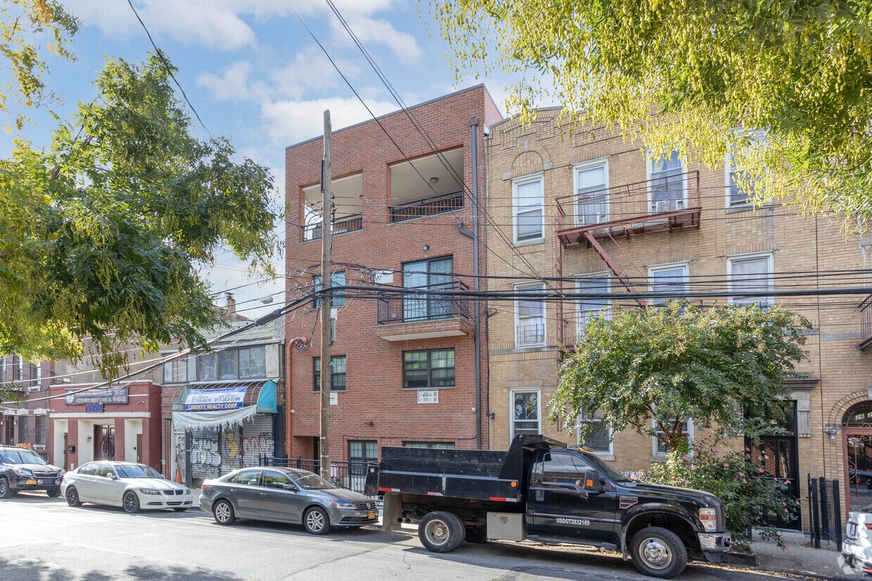 Primary Photo - 26-26 18th St