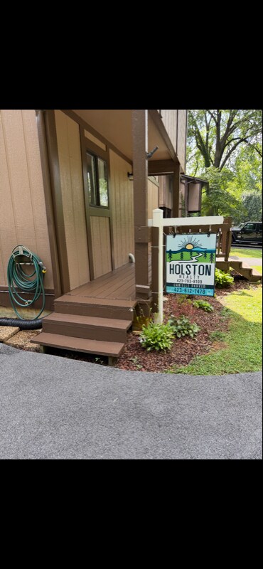 Foto del edificio - 24204 Woodridge Cir