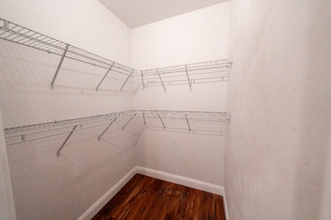 Foto del edificio - 19 Academy Dr