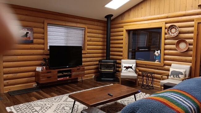 Building Photo - Sweet Antelope