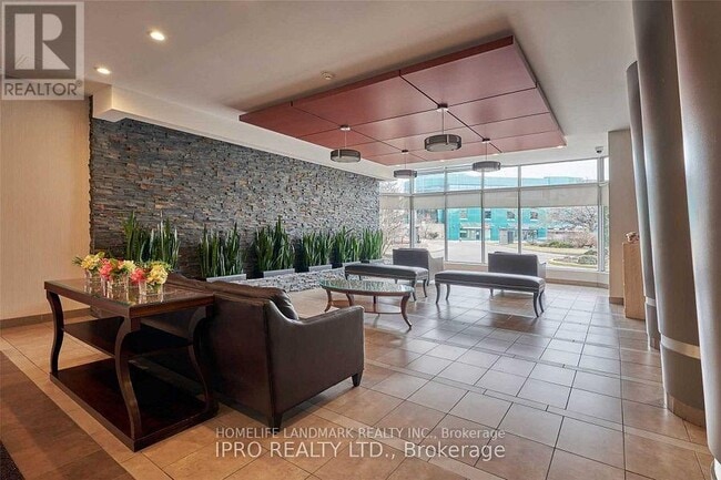 Building Photo - 50 Kingsbridge Garden Cir