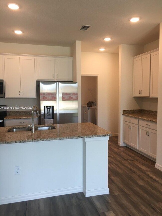 Foto del edificio - 2240 SW Lawrence St