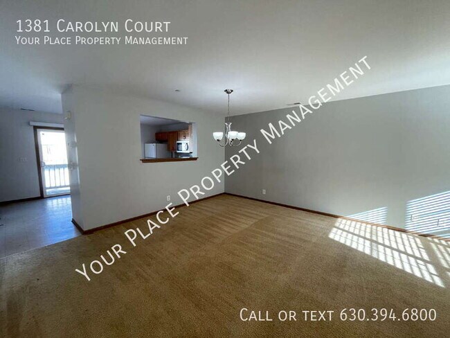 Foto del edificio - 1381 Carolyn Ct