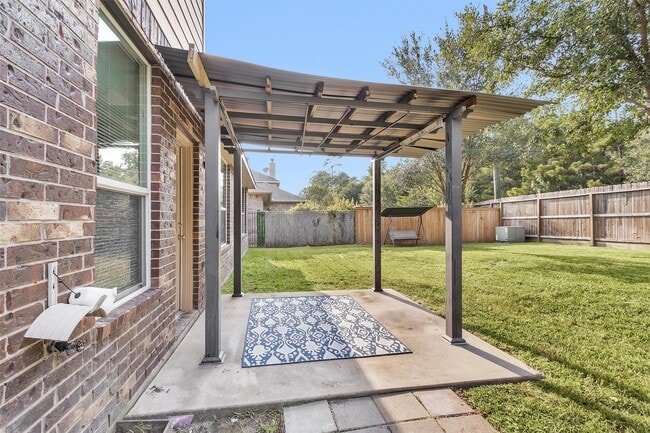 Building Photo - 115 N Hawkhurst Cir