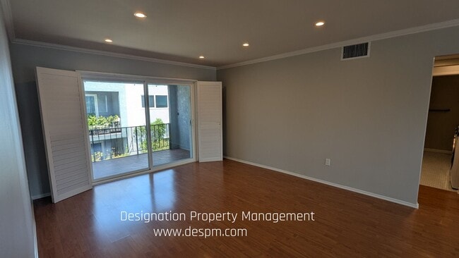 Building Photo - 2 BR 2 BA Condo Glassell Park NELA