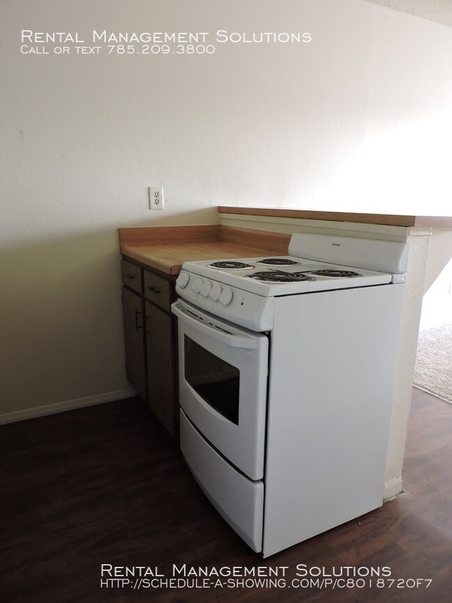 Building Photo - Aspen Apartments- Studio