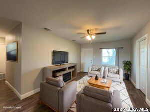 Foto del edificio - 8905 Seacliff St