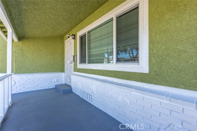 Foto del edificio - 17105 Glenburn Ave
