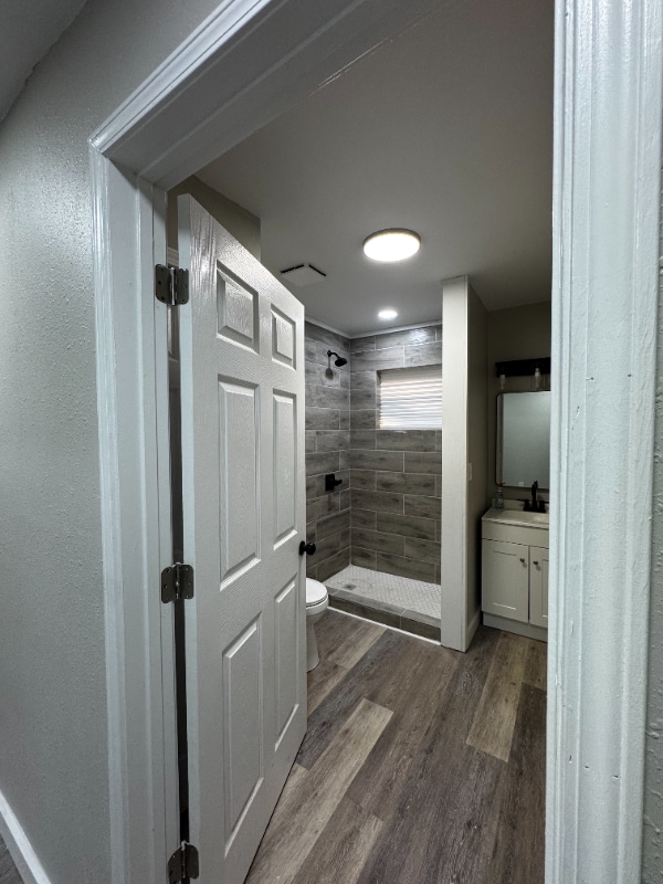 Building Photo - 1728 General Pershing St