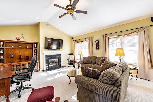 Foto del edificio - 44 Westview Ln