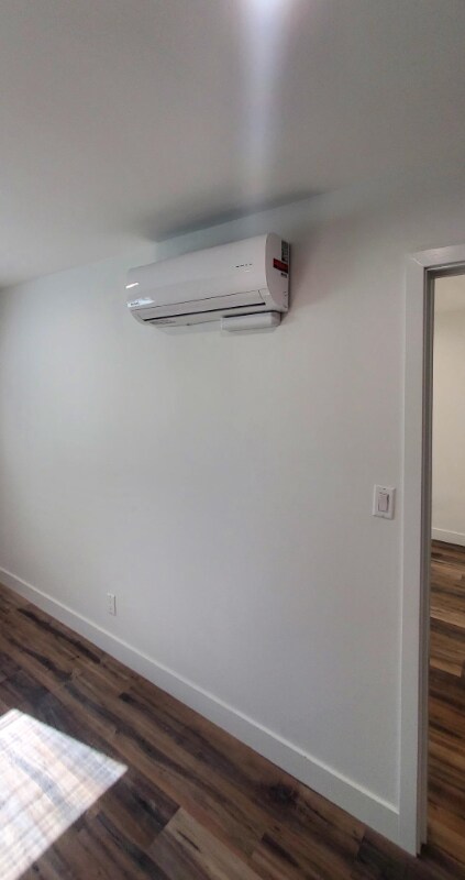 Building Photo - 24113 Archwood St