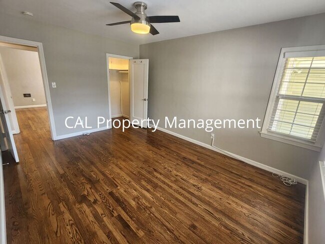 Foto del edificio - Charming 2 bedroom 1 Bath Maple Park