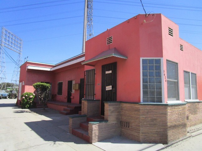 Building Photo - 3610-3620 Santa Fe Ave