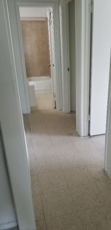 Building Photo - 4214 Woodmanor Dr