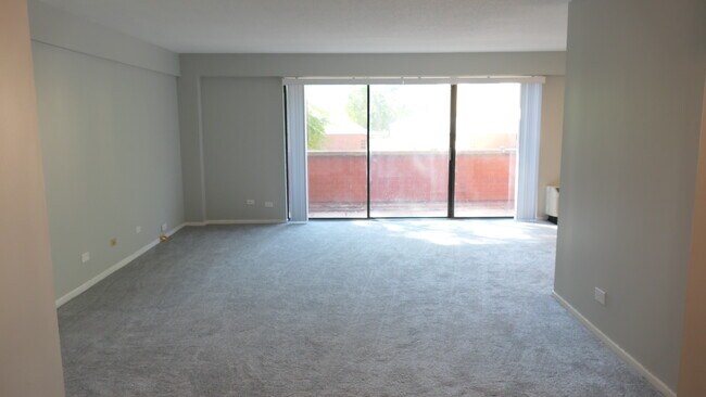 Foto del edificio - 1169 S Plymouth Ct