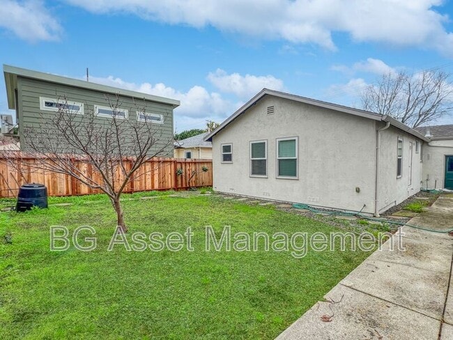 Foto del edificio - 1538 Liberty St