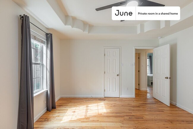 Foto del edificio - Room in Shared 4 bed/2 bath home