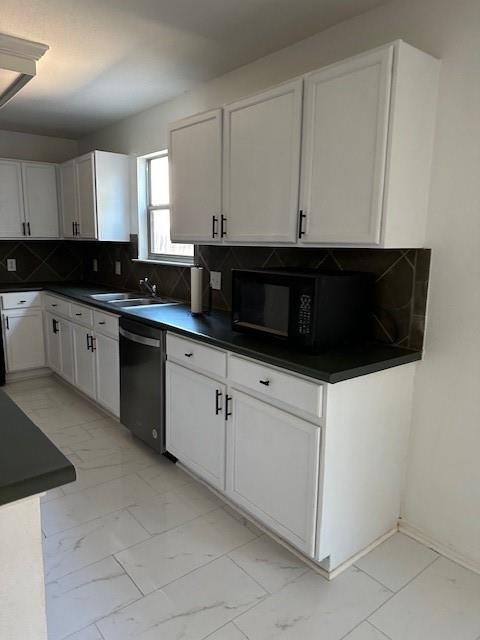 Building Photo - 8600 Claude Ct