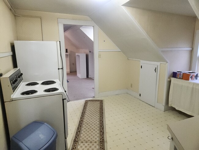 Kitchen - 261 Elm St
