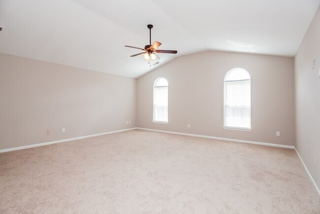 Building Photo - 8450 Newfane Rd