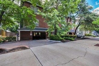 Building Photo - 2804 Rio Grande St