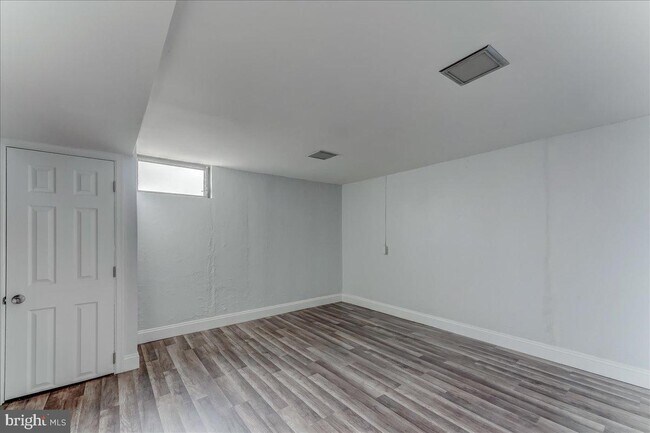Building Photo - 5110 Gramercy Dr
