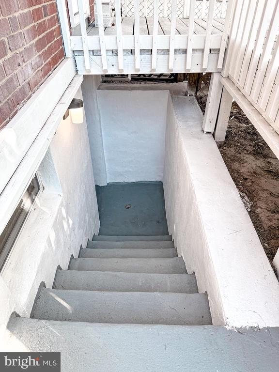 Building Photo - 7713 Baltimore St