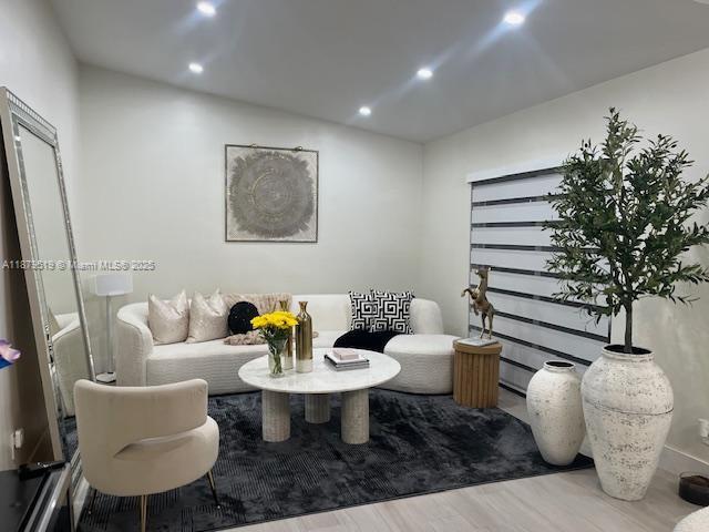 Foto principal - 7124 SW 110th Ave