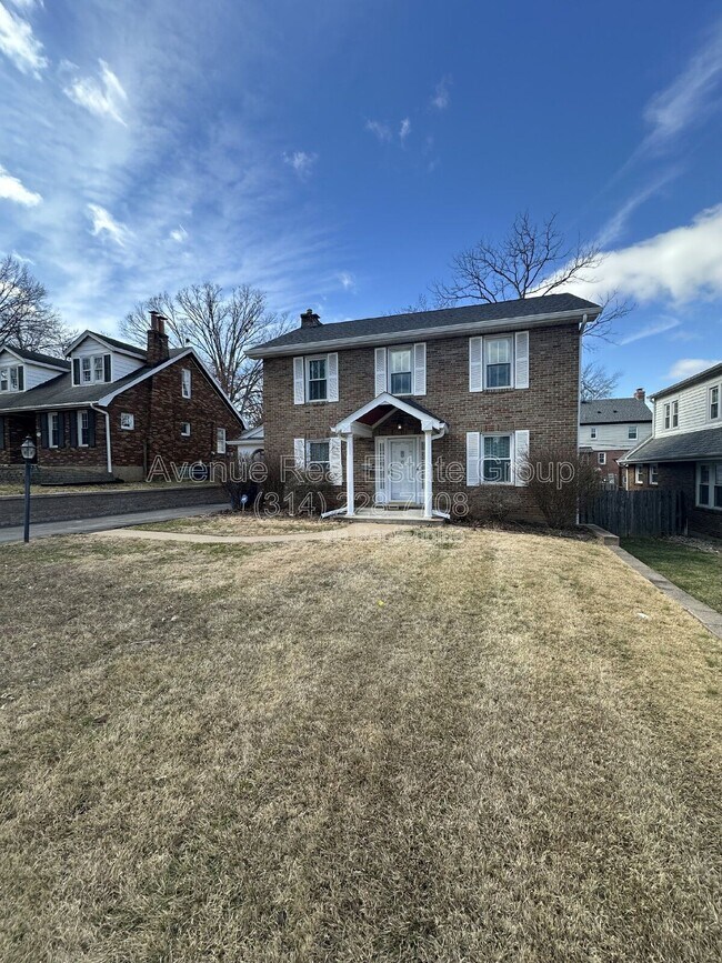 Foto del edificio - 19 Hardith Hill Ct