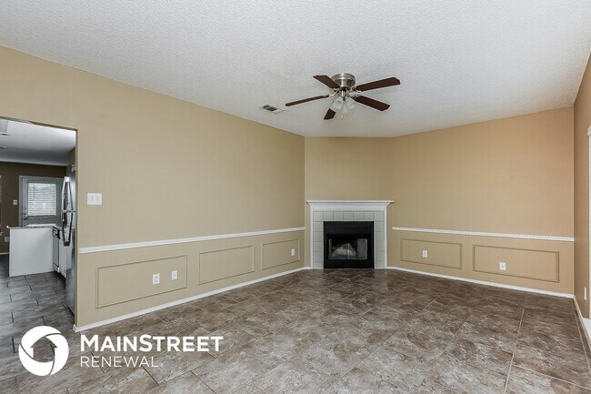 Foto del edificio - 645 Lemon Dr