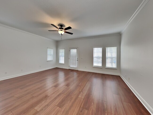 Building Photo - 1208 Catherine St