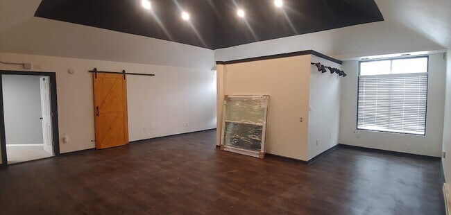 Foto del edificio - 5723 W North Ave