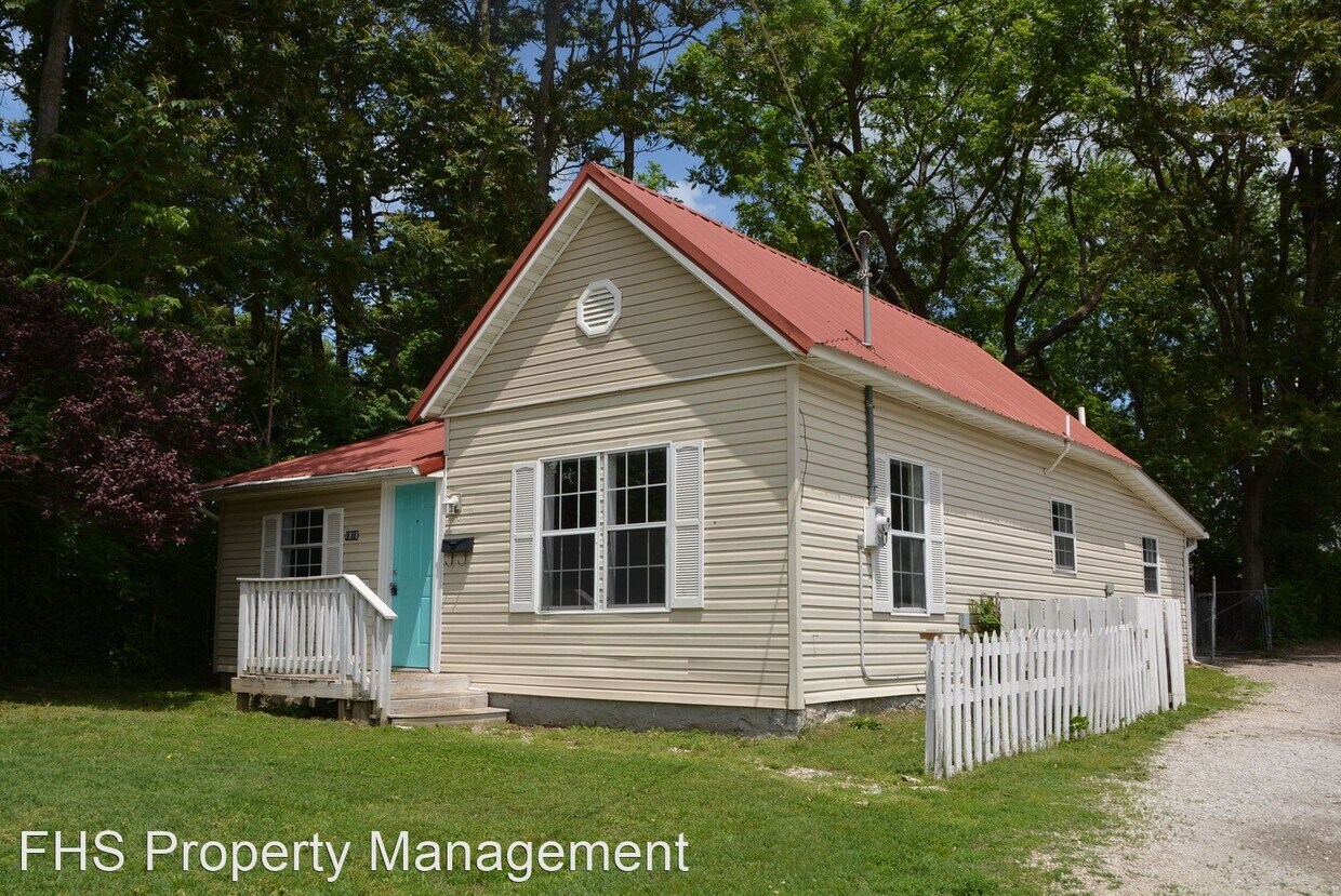 Primary Photo - 3 br, 2 bath House - 1818 N Weller Ave