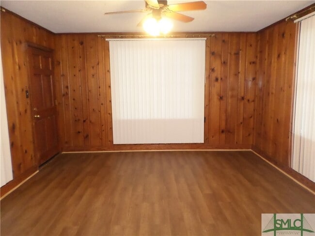 Building Photo - 141 Rommel Ave