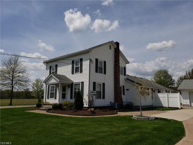 Building Photo - 7500 Quarry Rd