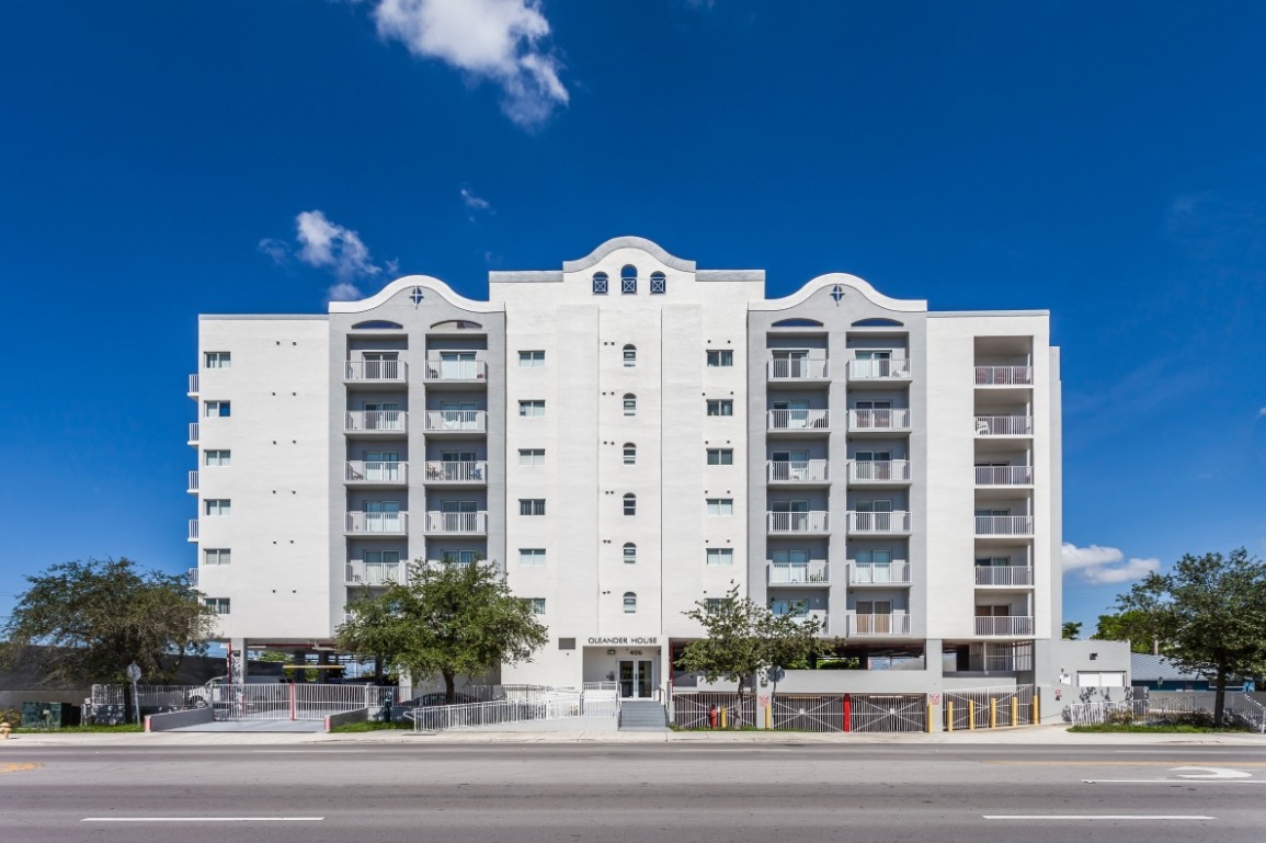 Primary Photo - Oleander House Apartments