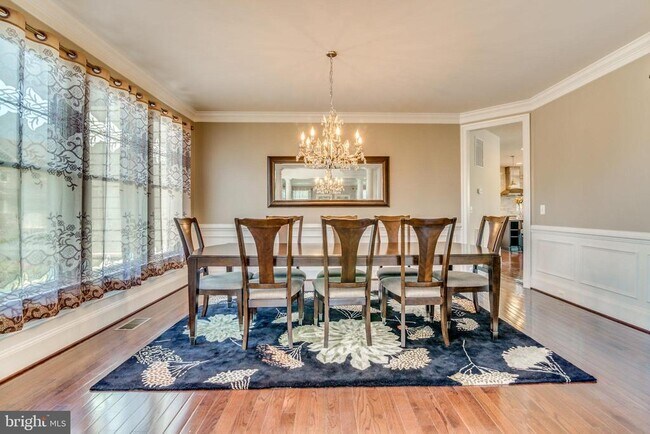 Foto del edificio - 1751 Tysons Crest Ln