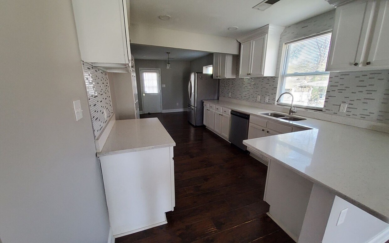 Foto del edificio - 203 N Hollywood St