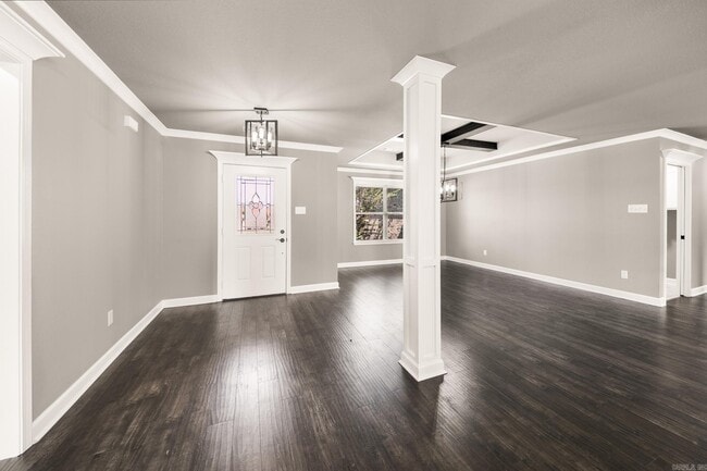 Building Photo - 15 Cimarron Cir